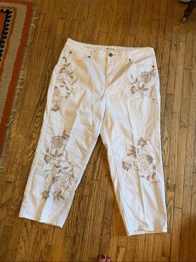 Tribal White High-Rise Embroidered Waist Pants